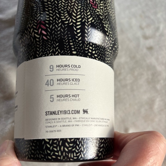 Stanley X CALIA 30 oz. Quencher H2.0 FlowState Tumbler NWT - Picture 3 of 9